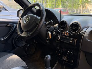 2014 Renault Logan I Рестайлинг, белый, 680000 рублей, вид 5