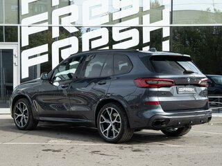 2019 BMW X5 M50d IV (G05/G18), серый, 5935000 рублей, вид 2