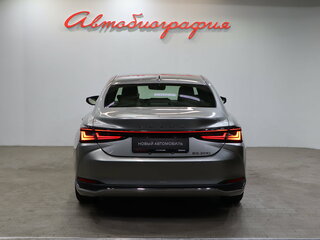 2025 Lexus ES 200 VII Рестайлинг 2, серый, 5590000 рублей, вид 5