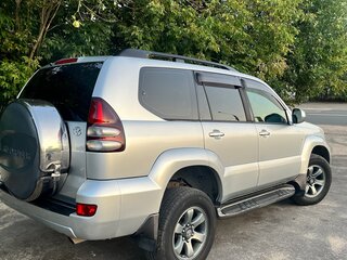 2004 Toyota Land Cruiser Prado 4-speed 120 Series, серебристый, 1500000 рублей, вид 4