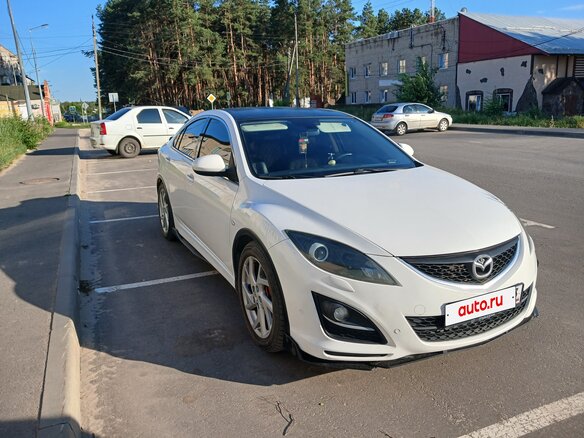 2010 Mazda 6 II (GH) Рестайлинг, белый, 700000 рублей - вид 2