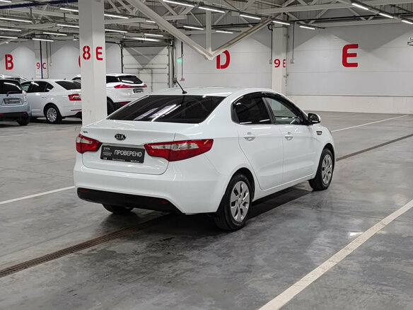 2012 Kia Rio 5-speed III, белый - вид 4