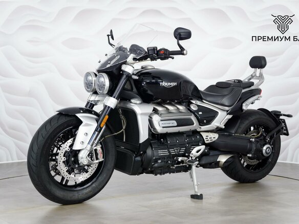2021 Triumph Rocket 3, чёрный, 2199000 рублей - вид 2