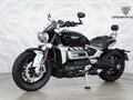 2021 Triumph Rocket 3, чёрный, 2199000 рублей - вид 2