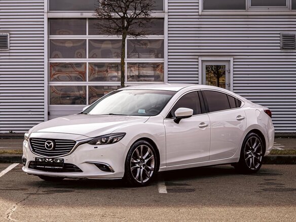 2017 Mazda 6 III (GJ) Рестайлинг, белый, 1545000 рублей