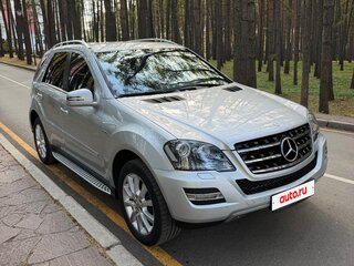 2010 Mercedes-Benz M-Класс 350 II (W164) Рестайлинг, серебристый, 1750000 рублей, вид 2