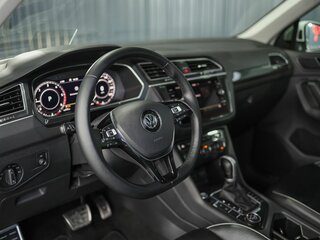 2018 Volkswagen Tiguan Allspace II, белый, 2799000 рублей, вид 5