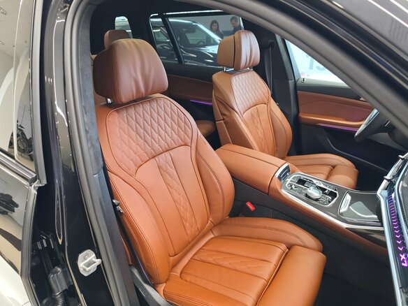 2026 BMW X7 40d I (G07) Рестайлинг, чёрный, 17440000 рублей - вид 15