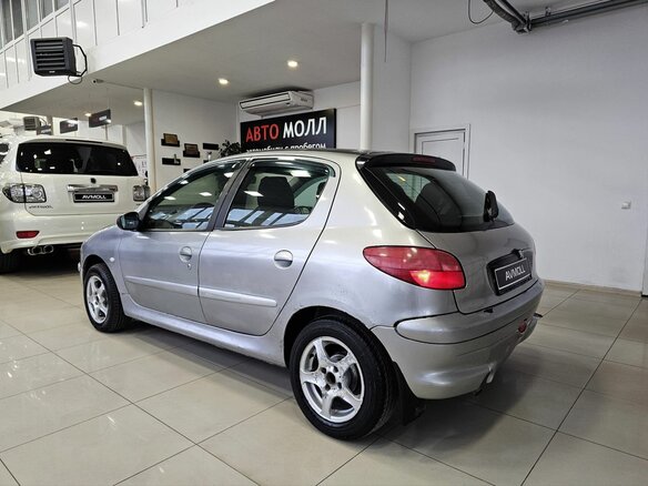 2002 Peugeot 206, серый, 349000 рублей - вид 4