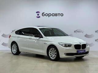 2012 BMW 5 серии Gran Turismo 530d xDrive VI (F10/F11/F07), белый, 1995000 рублей, вид 3