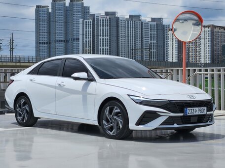 2023 Hyundai Avante VII Рестайлинг, белый, 1792000 рублей, вид 2