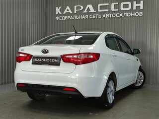 2014 Kia Rio 6-speed III, белый, 850000 рублей, вид 2