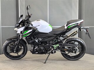 2019 Kawasaki Z 400, белый, 489000 рублей, вид 5
