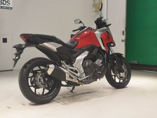 2021 Honda NC 750X, красный, 977000 рублей, вид 5