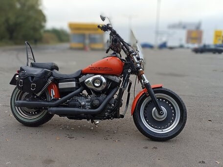 2008 Harley-Davidson Street Bob, оранжевый, 700000 рублей, вид 2