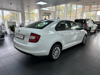 2019 Skoda Rapid I Рестайлинг, белый, 1493000 рублей, вид 4