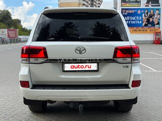 2015 Toyota Land Cruiser 200 Series Рестайлинг 2, белый, 5250000 рублей, вид 5