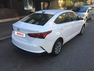 2021 Hyundai Solaris II Рестайлинг, белый, 1415000 рублей, вид 5