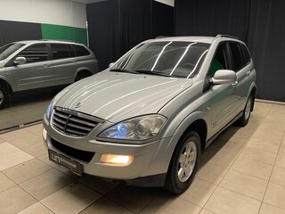 2011 SsangYong Kyron 6-speed I Рестайлинг, серебристый, 650000 рублей, вид 3