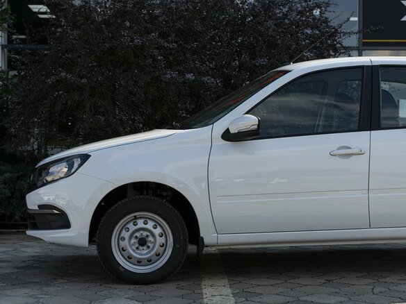 2026 Lada (ВАЗ) Granta I Рестайлинг, белый, 1068000 рублей - вид 9