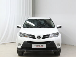 2013 Toyota RAV4 IV (XA40), белый, 1740000 рублей, вид 2