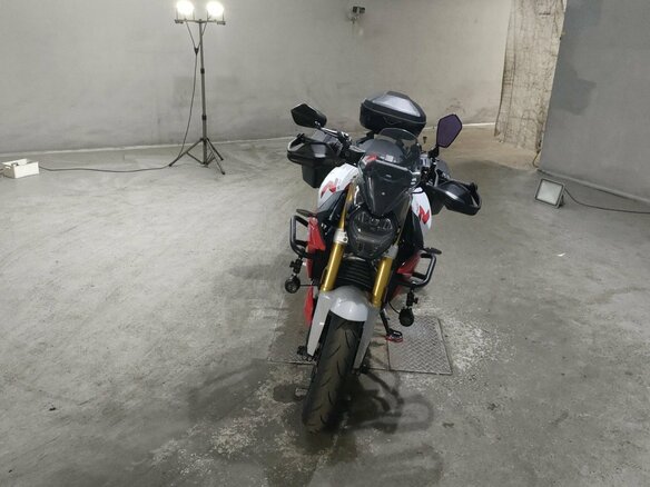 2021 BMW F 900 R, белый, 1080000 рублей - вид 4