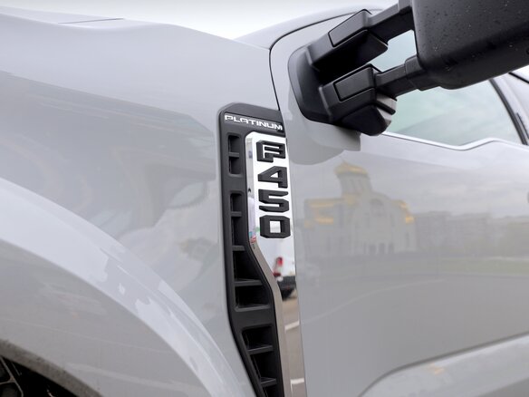 2026 Ford F-450, серый, 19500000 рублей - вид 32