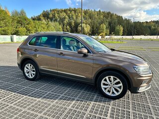 2019 Volkswagen Tiguan Allspace II, коричневый, 2099000 рублей, вид 4