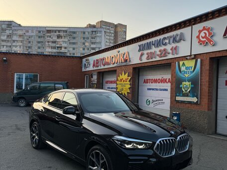 2022 BMW X6 30d III (G06), чёрный, 7450000 рублей, вид 2