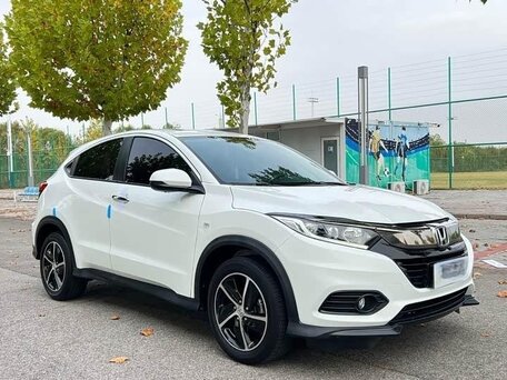 2022 Honda Vezel I Рестайлинг, белый, 1530000 рублей, вид 2