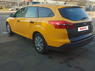 2015 Ford Focus III Рестайлинг, жёлтый, 560000 рублей, вид 4