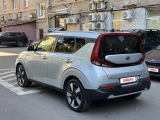 2019 Kia Soul III, серебристый, 1830000 рублей, вид 4