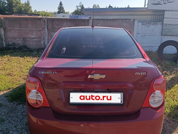 2012 Chevrolet Aveo II, красный, 650000 рублей - вид 4