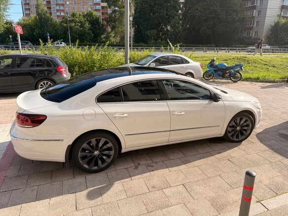 2012 Volkswagen Passat CC I Рестайлинг, белый - вид 2