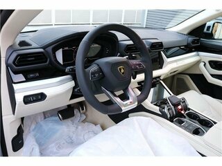 2025 Lamborghini Urus SE I Рестайлинг, белый, 34800000 рублей, вид 2