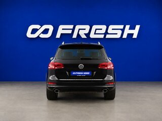 2014 Volkswagen Touareg II, чёрный, 3649077 рублей, вид 4