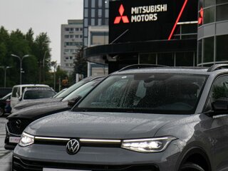 2025 Volkswagen Tharu XR 300 TSI, серый, 3235000 рублей, вид 3