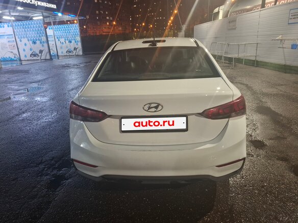 2019 Hyundai Solaris II, белый, 980000 рублей - вид 3