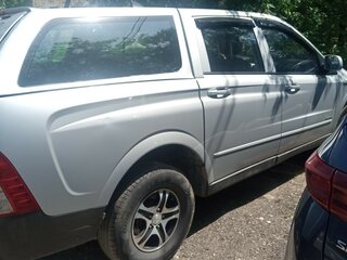 2008 SsangYong Actyon Sports I, серебристый, 750000 рублей, вид 5