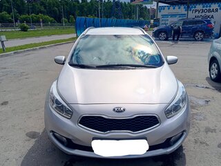 2015 Kia Ceed II Рестайлинг, серебристый, 1260000 рублей, вид 2