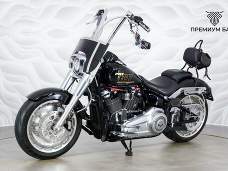 2017 Harley-Davidson Fat Boy, чёрный, 1779000 рублей, вид 3