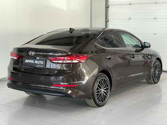 2017 Hyundai Elantra VI (AD), коричневый, 1569000 рублей - вид 3
