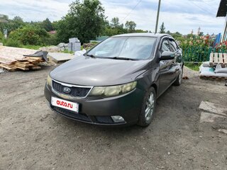 2010 Kia Cerato 6-speed II, коричневый, 390000 рублей, вид 2