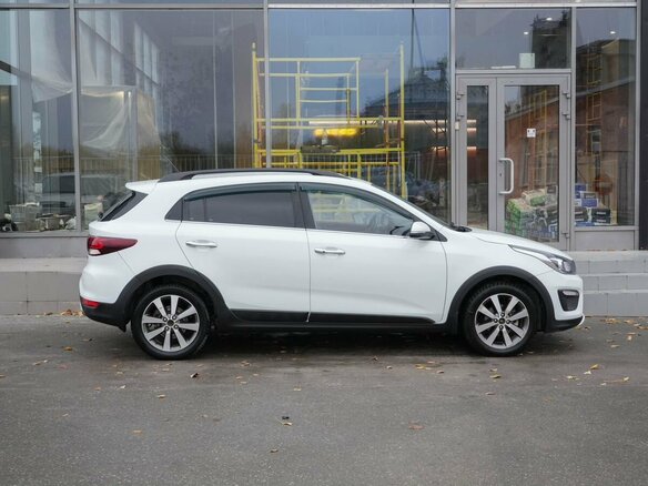 2018 Kia Rio X-Line IV, белый - вид 3