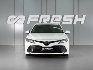 2019 Toyota Camry US Market VIII (XV70), белый, 1940000 рублей, вид 3