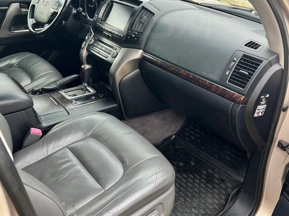 2008 Toyota Land Cruiser 200 Series, золотистый, 3250000 рублей - вид 9