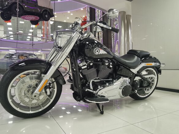 2025 Harley-Davidson Fat Boy, чёрный, 3300000 рублей - вид 11