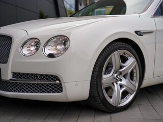 2014 Bentley Flying Spur II, белый, 8500000 рублей, вид 4