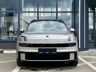 2026 Lynk & Co 900, золотистый, 8050000 рублей, вид 3