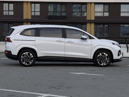 2026 Hyundai Custin, белый, 2290000 рублей, вид 4